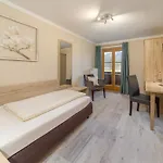 بيت ضيافة غاستيهاوس لينسينغير 3*