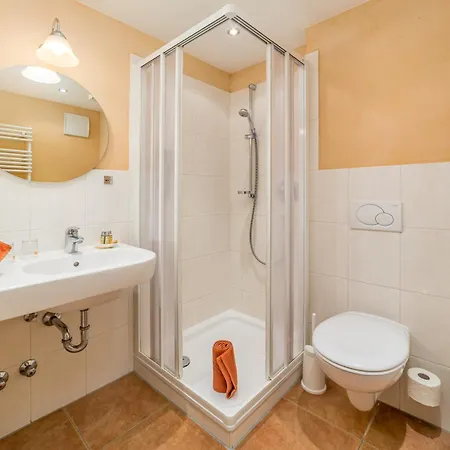 Gaestehaus Linsinger Casa de hóspedes 3*